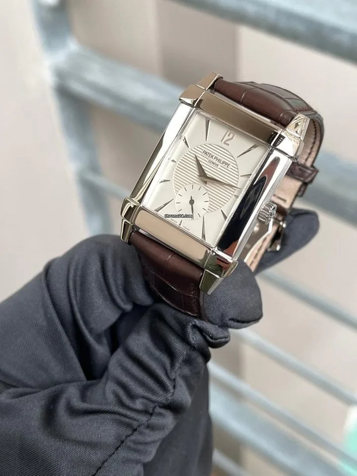 Patek Philippe Gondolo 5111G-001